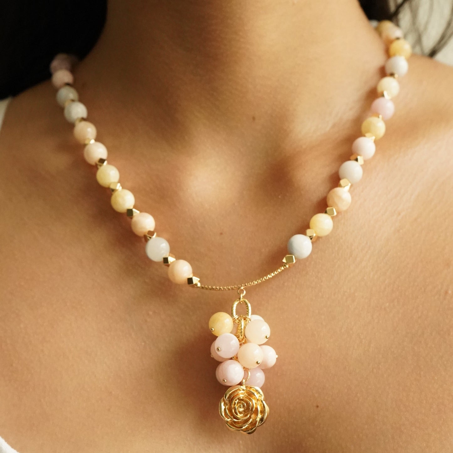 collar petalo