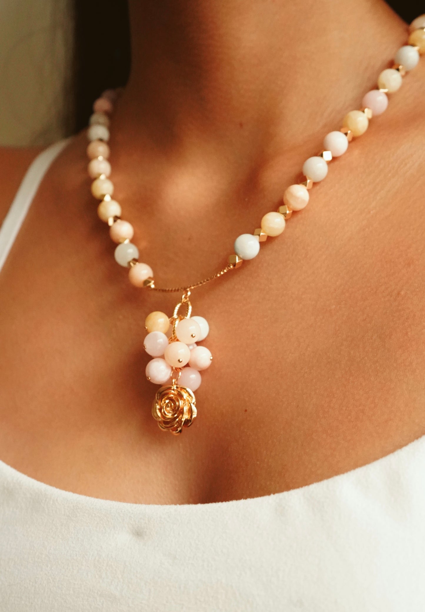 collar petalo